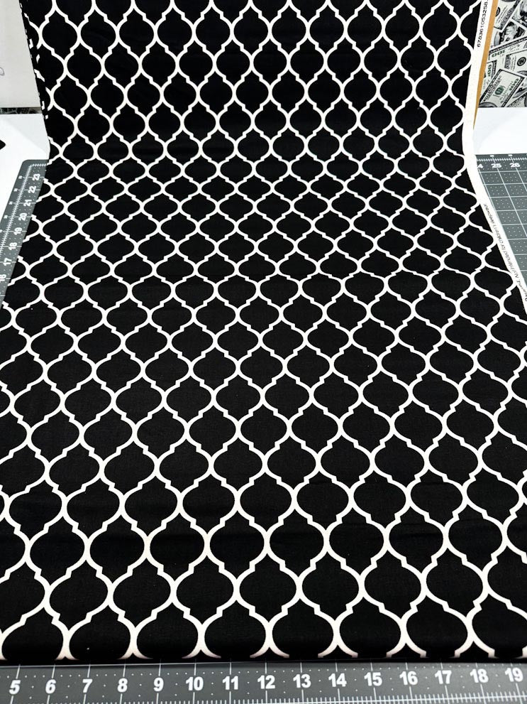 Lattice black cotton fabric black lattice quilt fabric - Mary Jo Fabrics