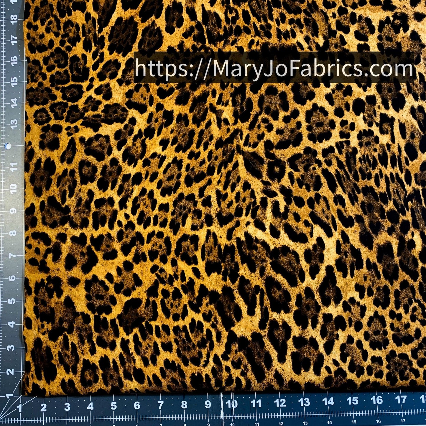 Leopard fabric 32742 Animal skin cotton fabric - Mary Jo Fabrics