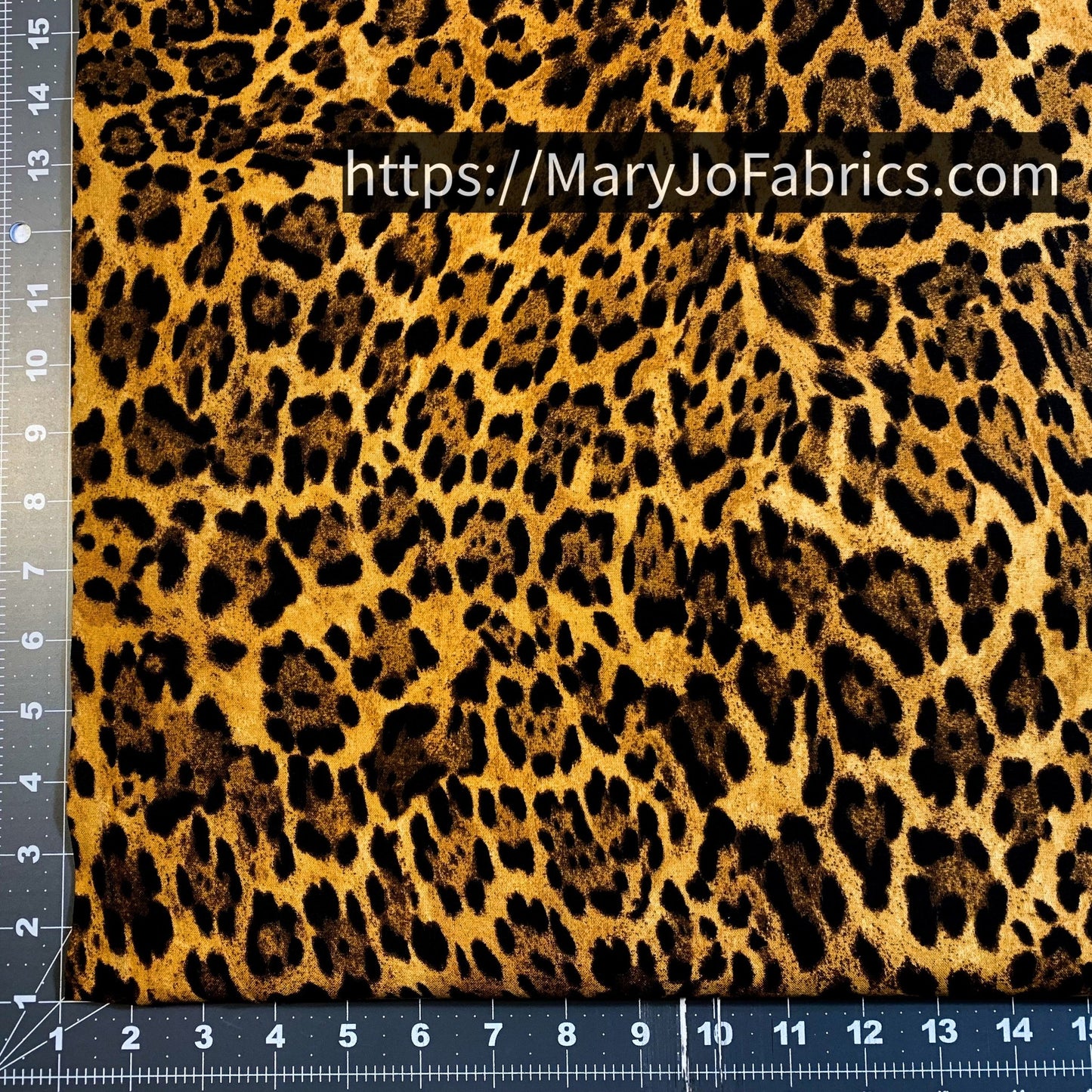 Leopard fabric 32742 Animal skin cotton fabric - Mary Jo Fabrics