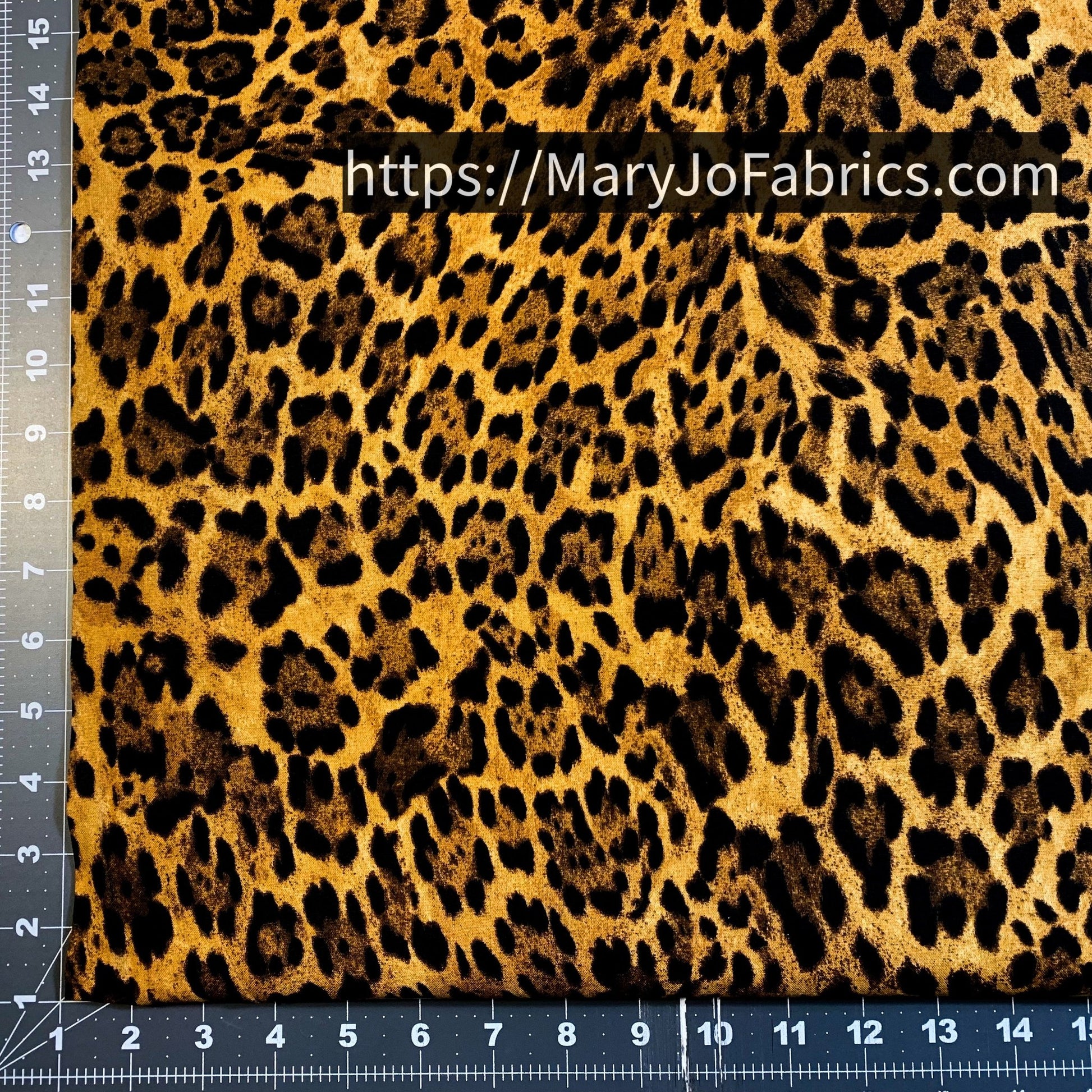 Leopard fabric 32742 Animal skin cotton fabric - Mary Jo Fabrics