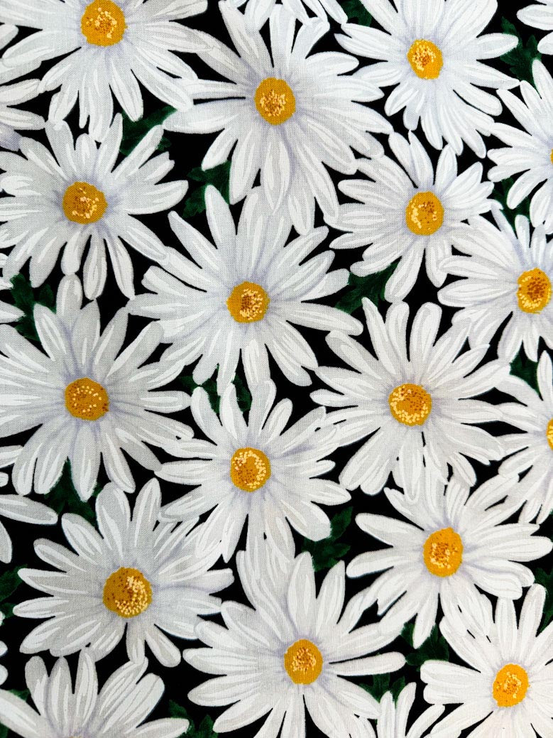 Large White Daisy fabric C4426 Love Daisies