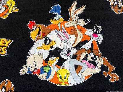 Looney Tunes cartoon fabric Bugs Bunny Tweety - Mary Jo Fabrics