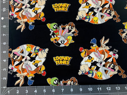 Looney Tunes cartoon fabric Bugs Bunny Tweety - Mary Jo Fabrics