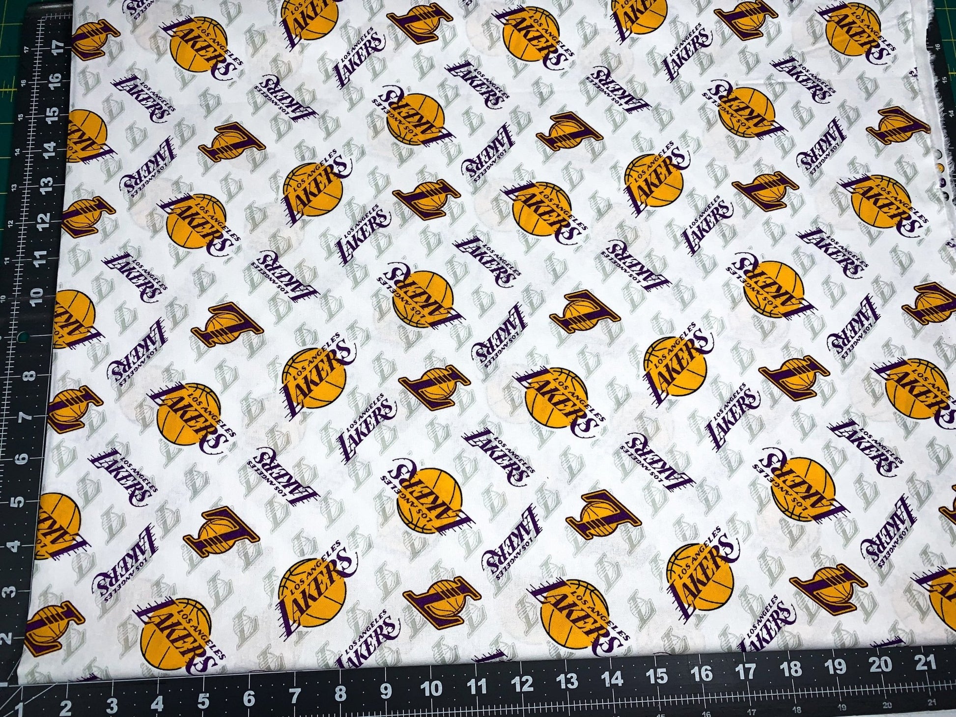 Los Angeles Lakers fabric 83LAL0 LA Lakers cotton fabric - Mary Jo Fabrics