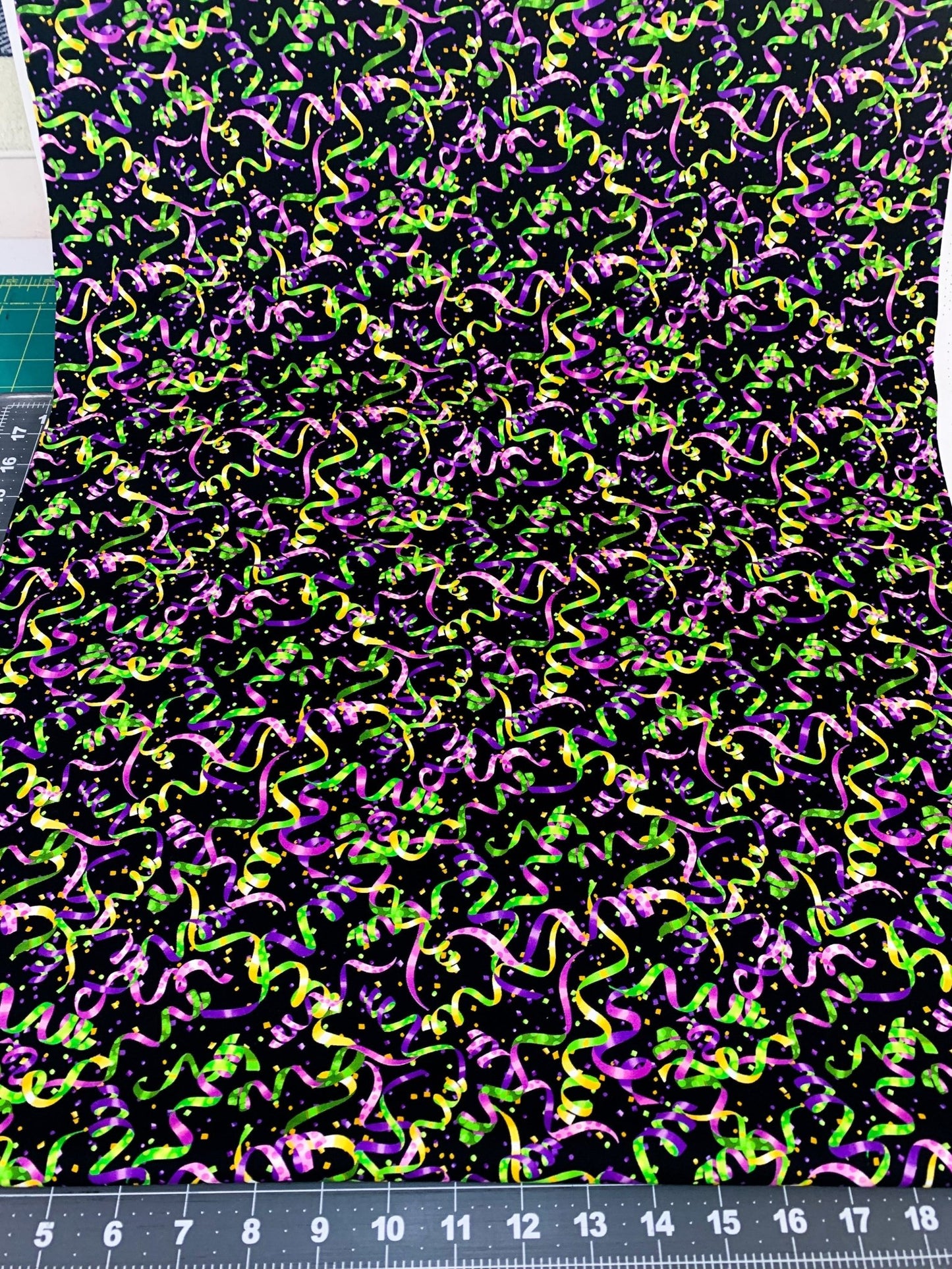 Mardi Gras fabric CD8582 New Orleans Party fabric - Mary Jo Fabrics