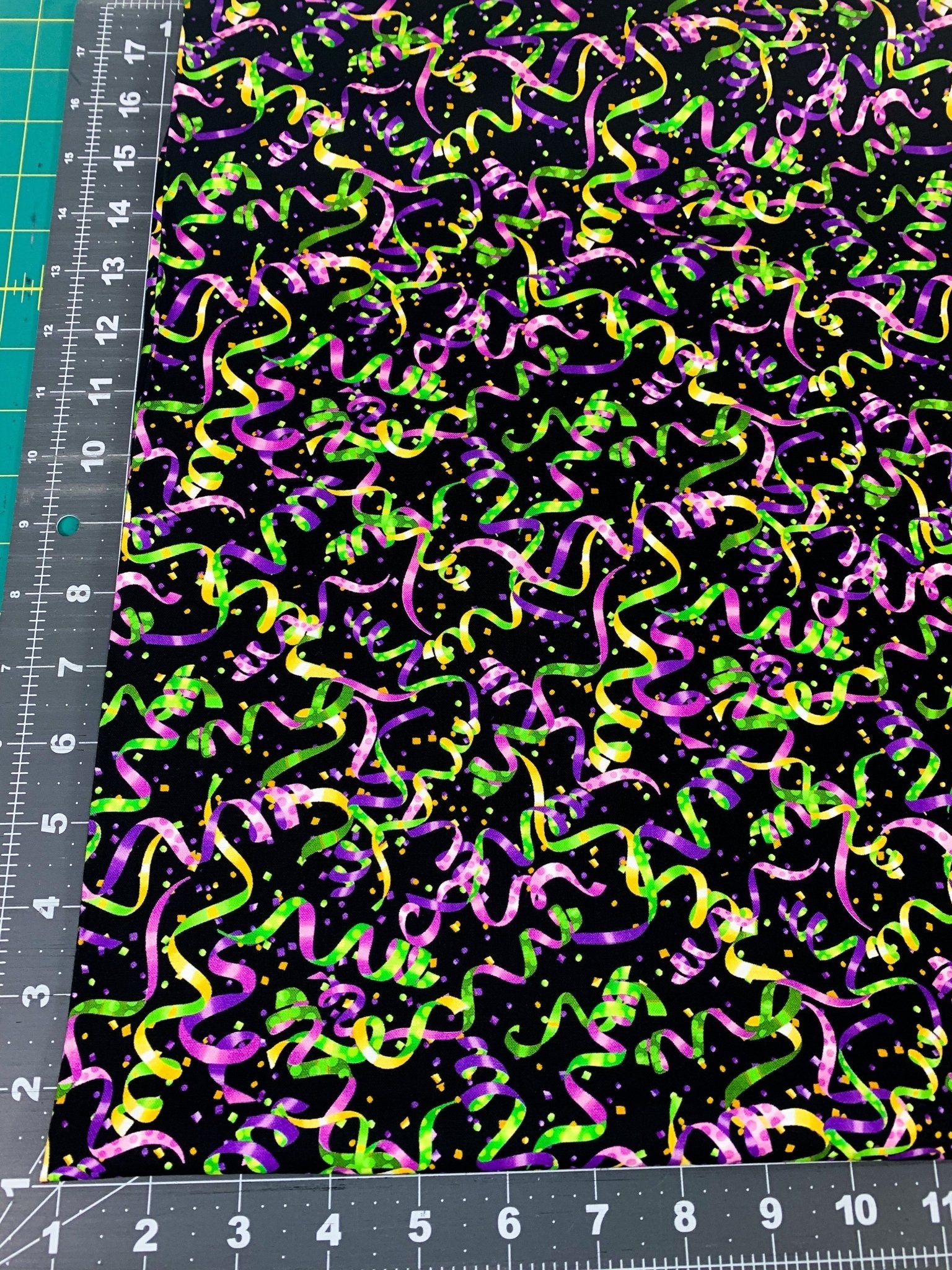 Mardi Gras fabric CD8582 New Orleans Party fabric - Mary Jo Fabrics