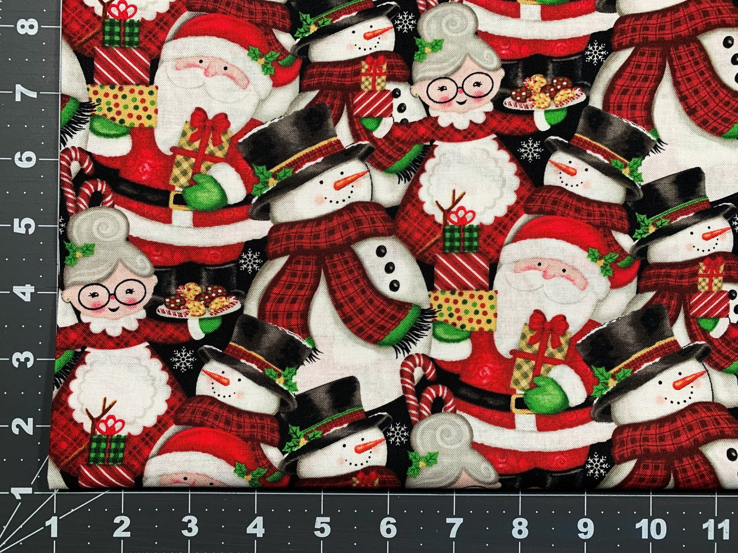 Merry Town Snowman Christmas fabric 6361 - 89 Santa - Mary Jo Fabrics