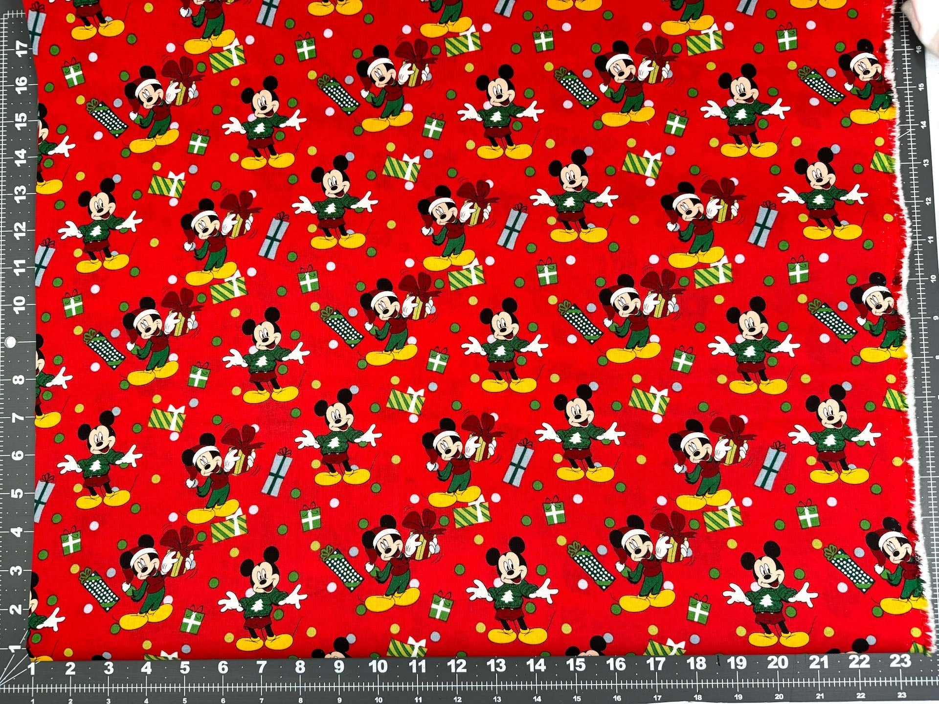 Mickey Mouse Christmas fabric - Mary Jo Fabrics