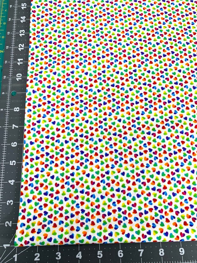 Mini Rainbow hearts fabric C8496 White - Mary Jo Fabrics