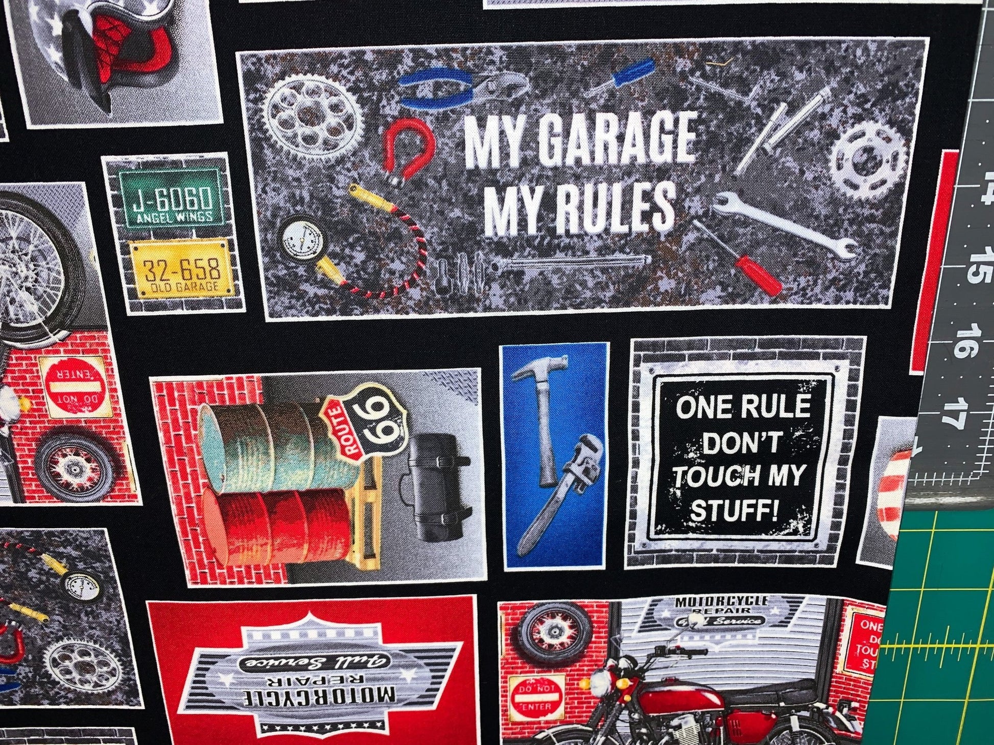 My Tools My Rules Motorcycle fabric 518 - 99 Patchwork - Mary Jo Fabrics