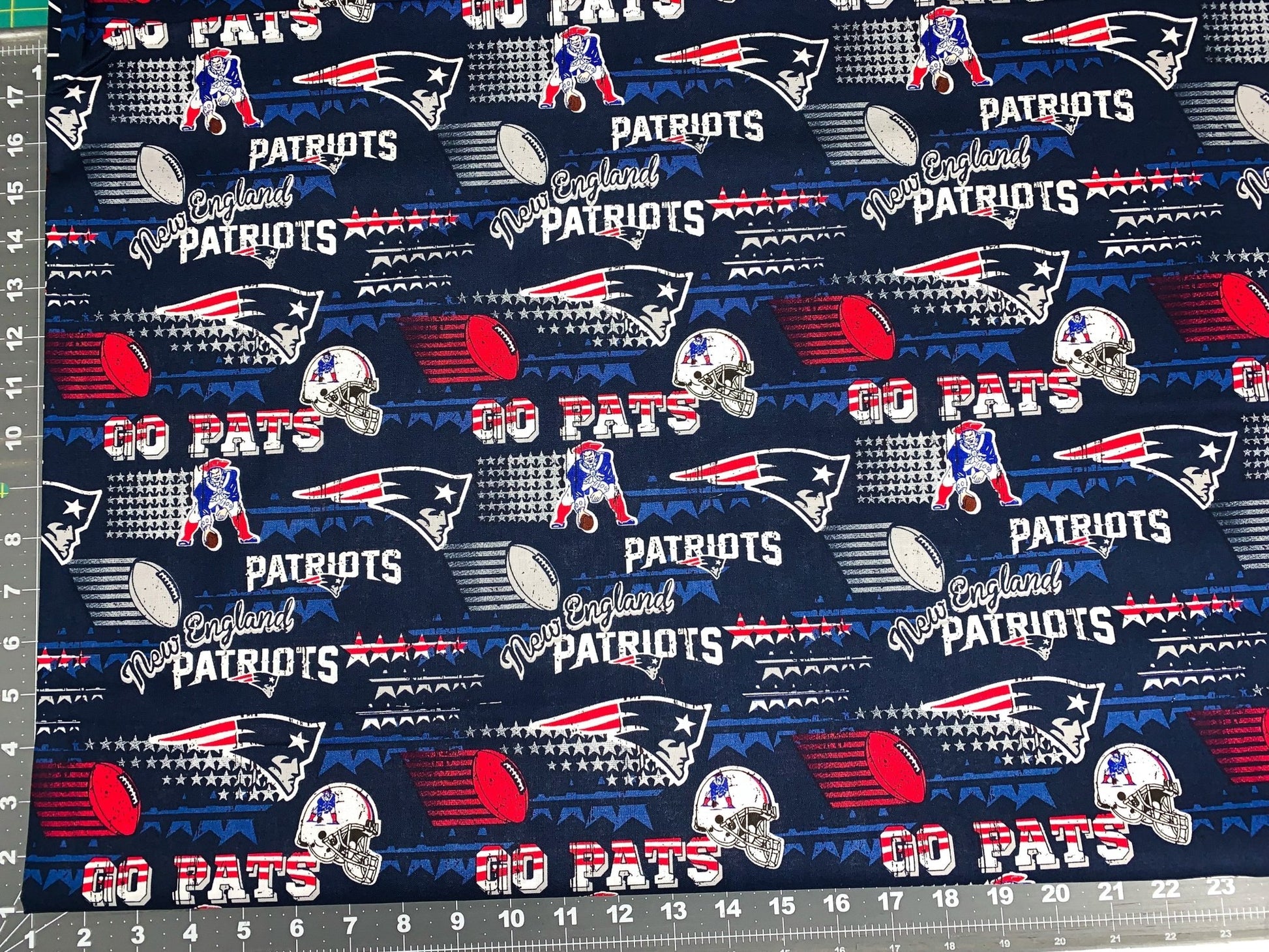 New England Patriots fabric NFL fabric 14447 - D Retro Patriot fabric - Mary Jo Fabrics