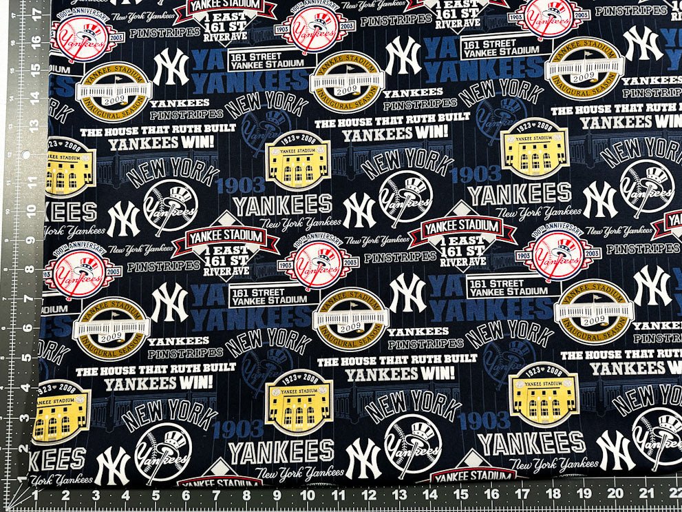 New York Yankees fabric 60252B MLB baseball cotton fabric - Mary Jo Fabrics