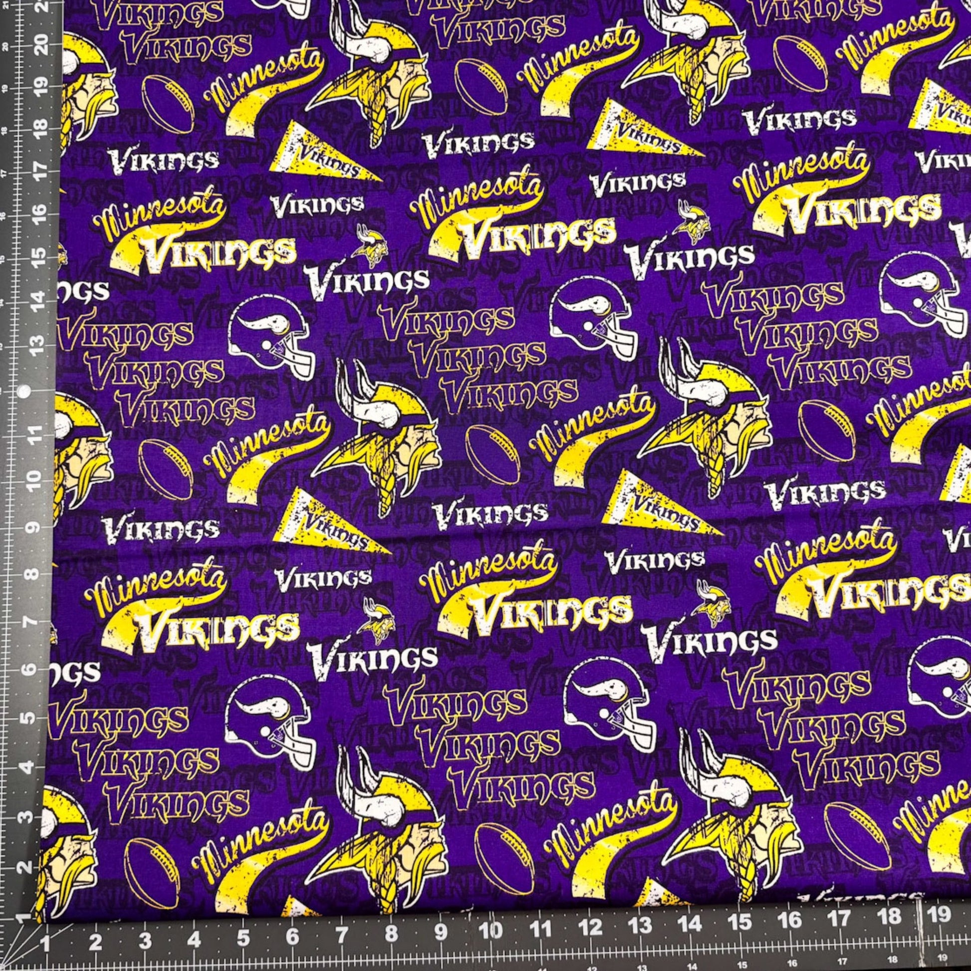 Pennant Minnesota Vikings fabric 14446 NFL Cotton Fabric - Mary Jo Fabrics