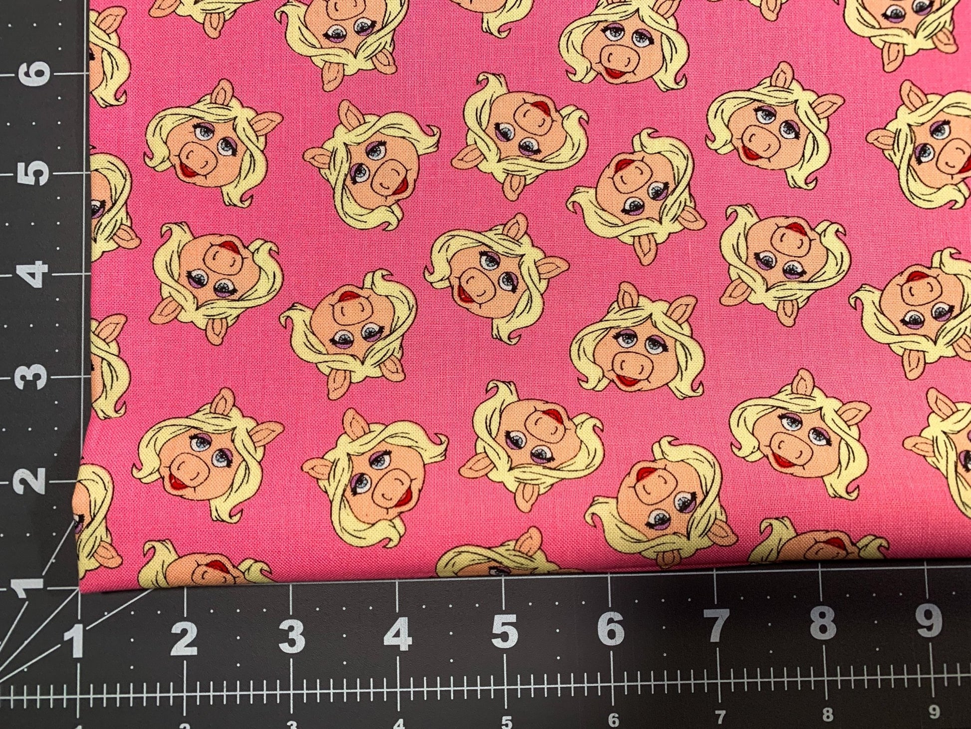 Pink Miss Piggy fabric Muppets cotton fabric - Mary Jo Fabrics