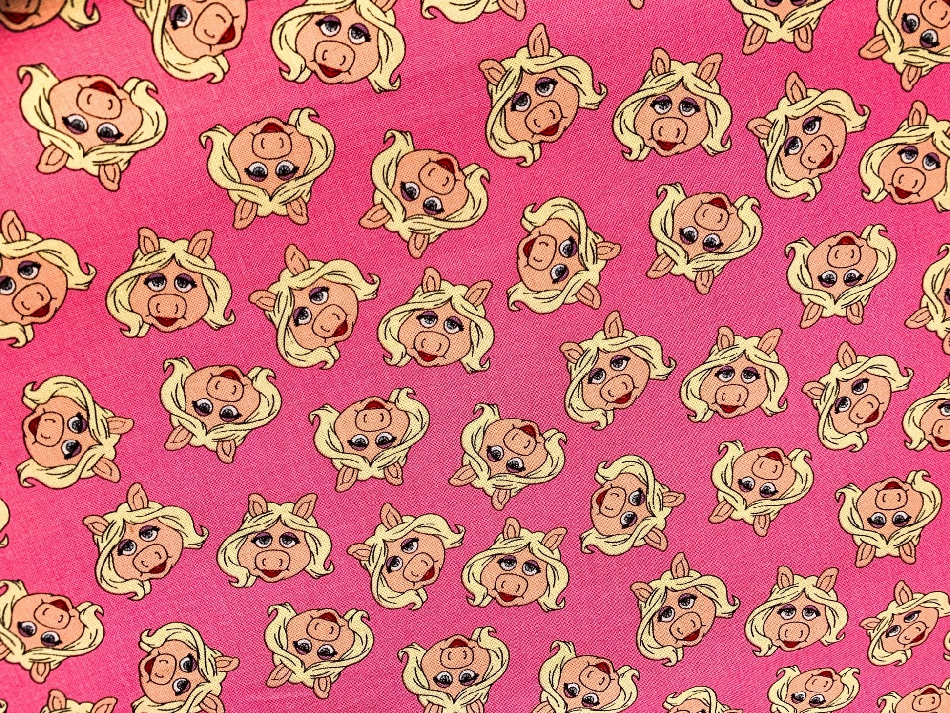 Pink Miss Piggy fabric Muppets cotton fabric - Mary Jo Fabrics