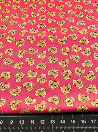 Pink Miss Piggy fabric Muppets cotton fabric - Mary Jo Fabrics