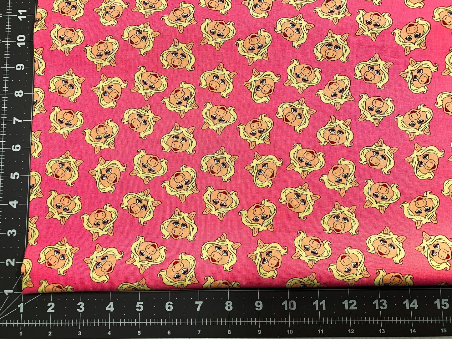 Pink Miss Piggy fabric Muppets cotton fabric - Mary Jo Fabrics