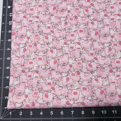 Pink Pig fabric 1572 - 8462 Cute pigs fabric - Mary Jo Fabrics