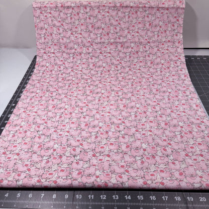 Pink Pig fabric 1572 - 8462 Cute pigs fabric - Mary Jo Fabrics