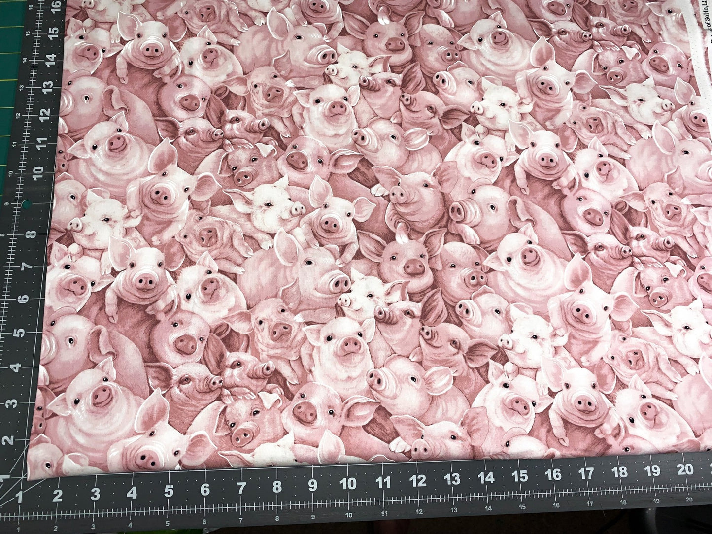 Pink pig fabric C8063 pigs cotton fabric - Mary Jo Fabrics