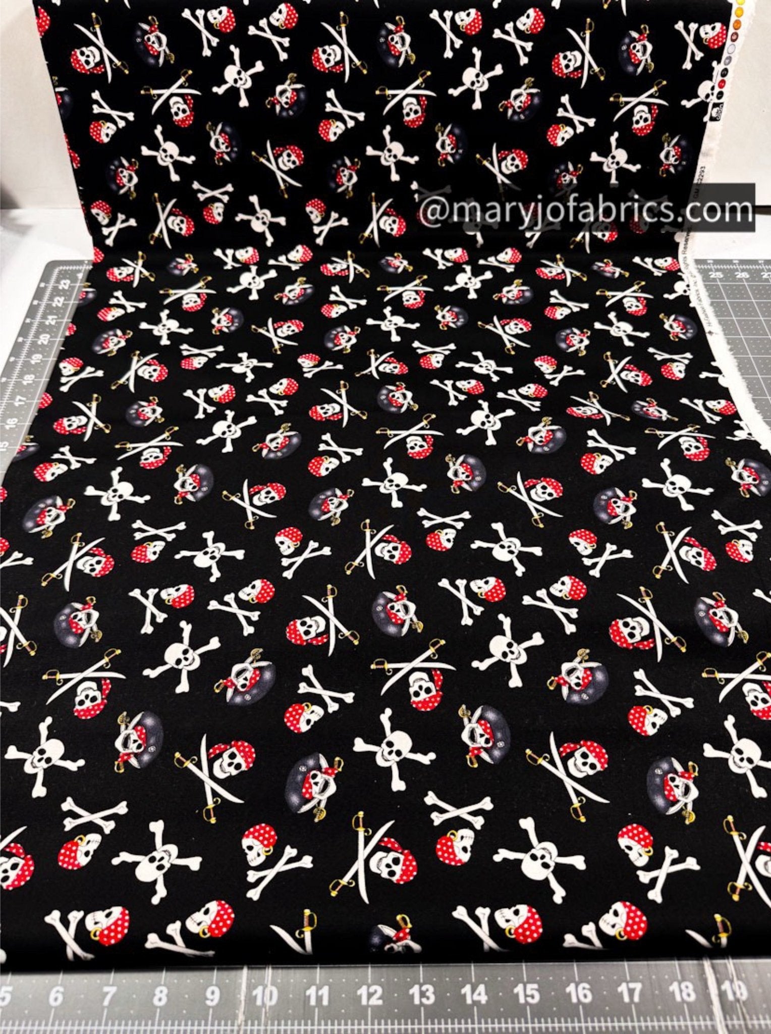 Pirate Skulls Fabric 0942 Ay Captain - Mary Jo Fabrics