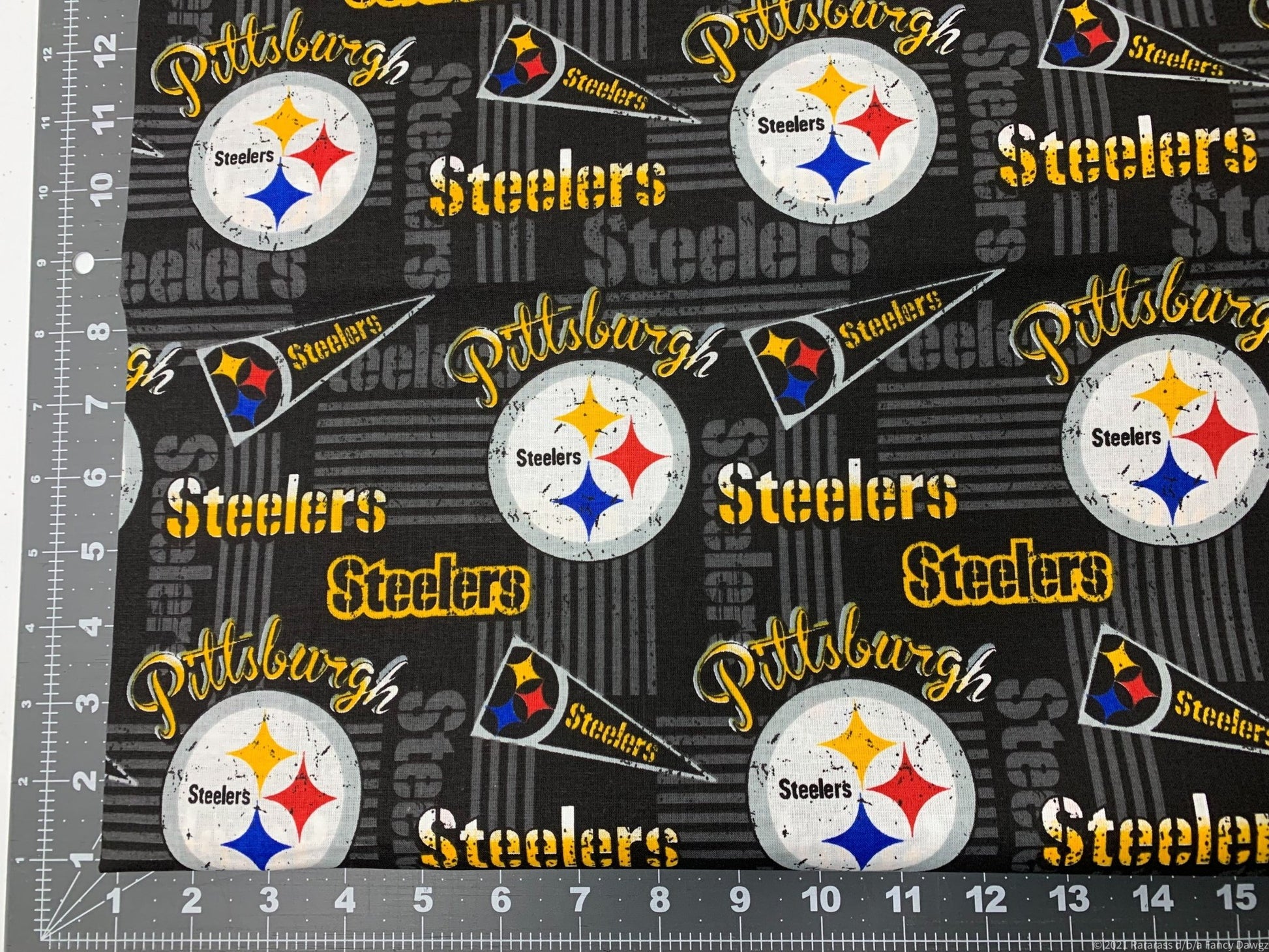 Pittsburgh Steelers fabric 14450 Pennant Steeler NFL fabric - Mary Jo Fabrics