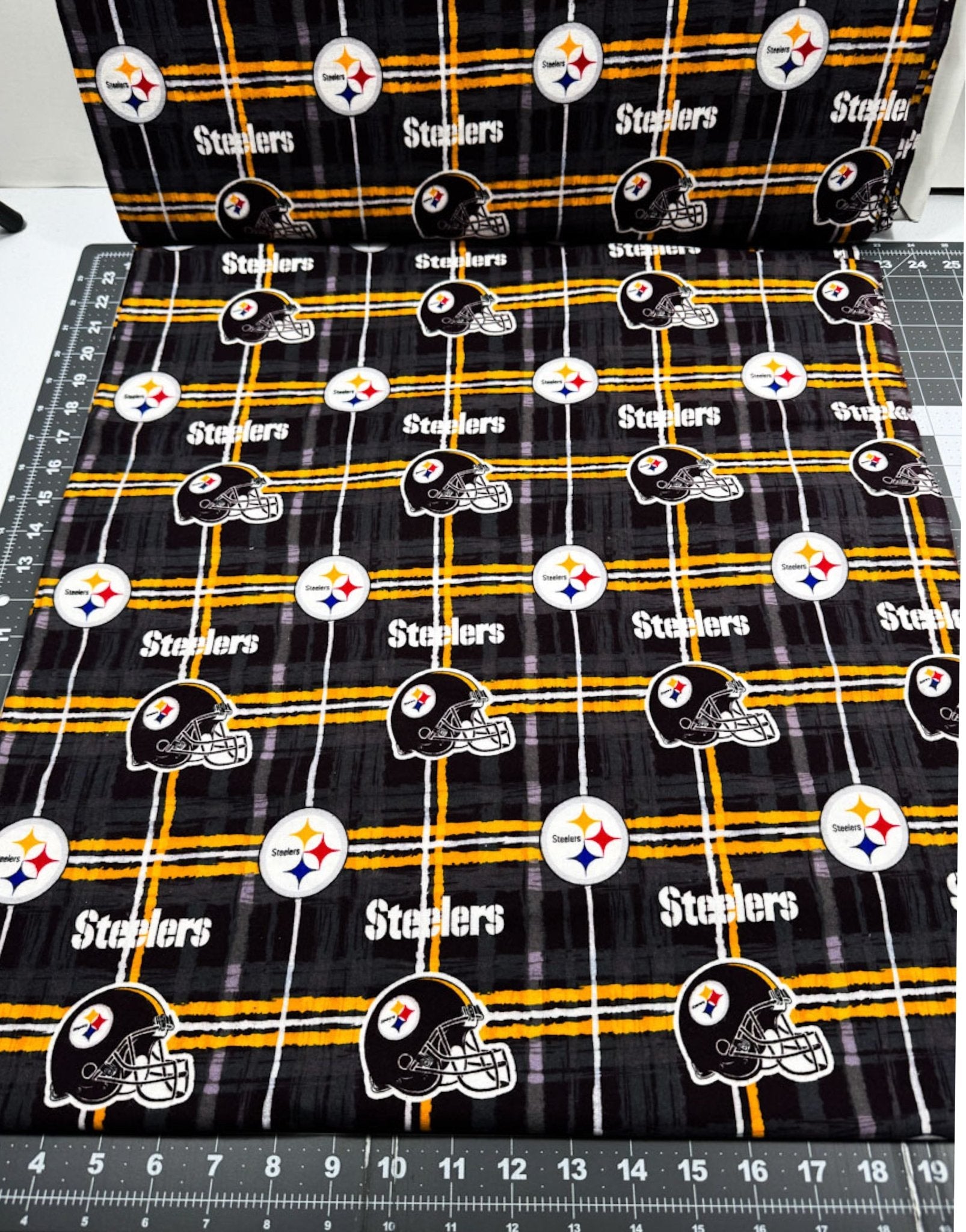 Pittsburgh Steelers FLANNEL Fabric L6431 NFL FLANNEL - Mary Jo Fabrics