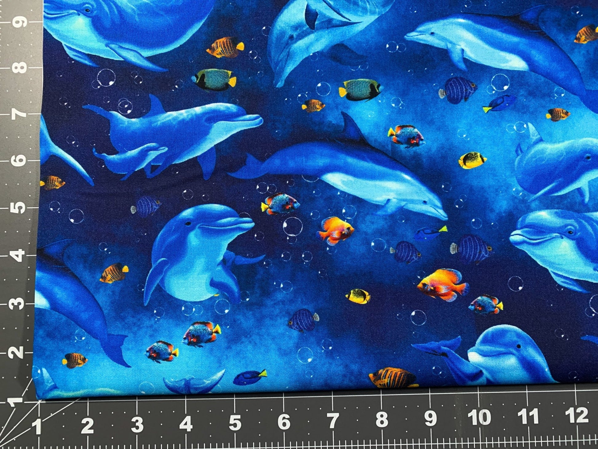 Playful dolphin fabric CD3131 Ocean fabric - Mary Jo Fabrics