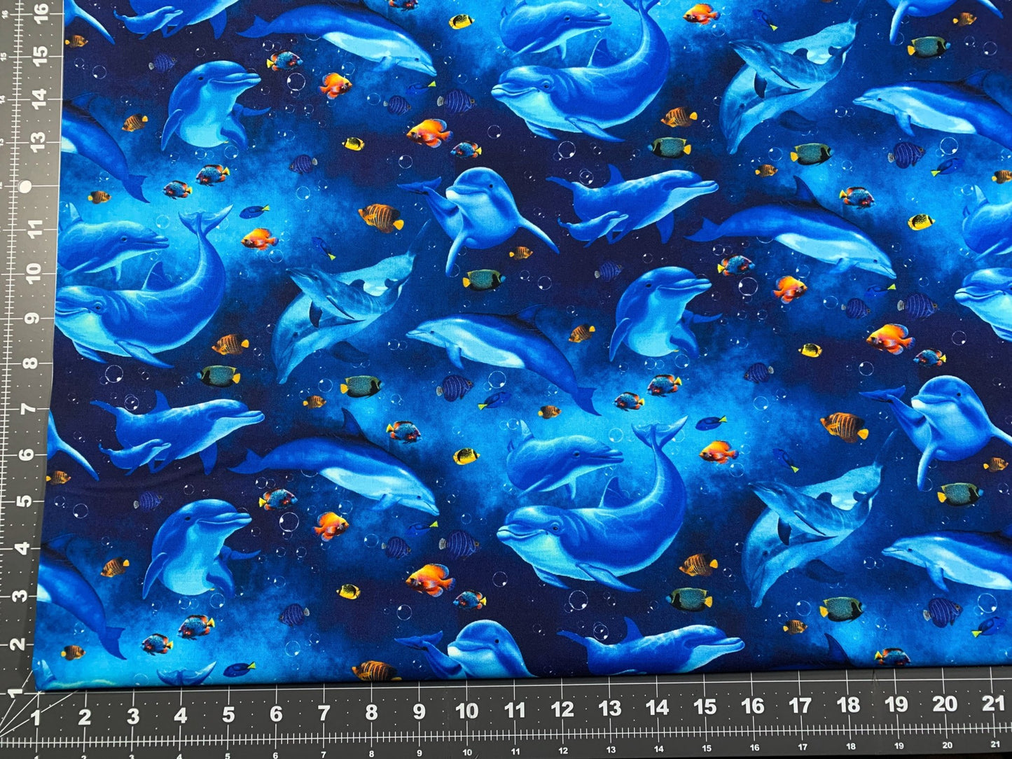 Playful dolphin fabric CD3131 Ocean fabric - Mary Jo Fabrics