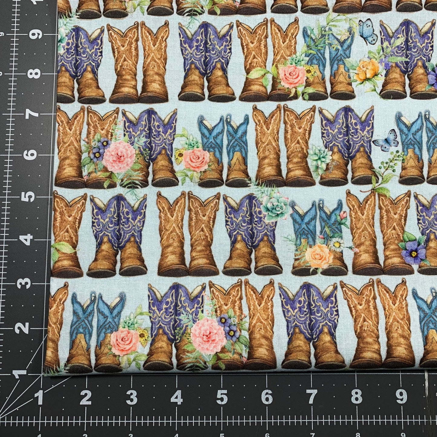 Pretty Cowboy Boot Fabric 81427 Cowgirl Fabric - Mary Jo Fabrics