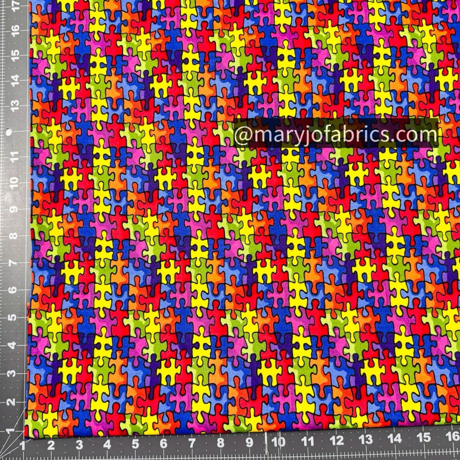 Prime color jigsaw fabric 19596 game Puzzle fabric - Mary Jo Fabrics