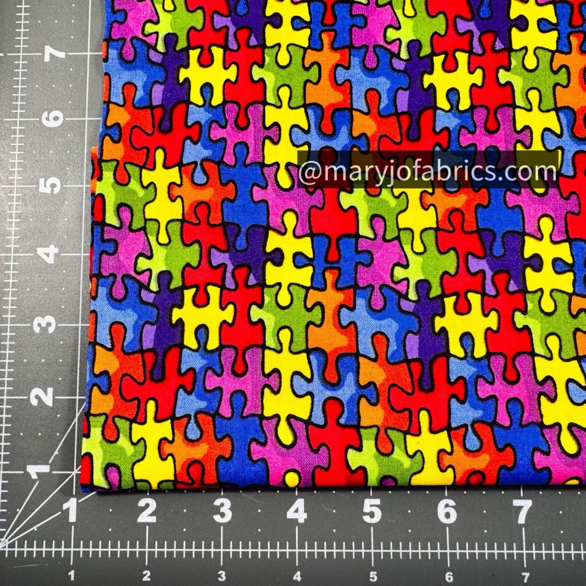 Prime color jigsaw fabric 19596 game Puzzle fabric - Mary Jo Fabrics
