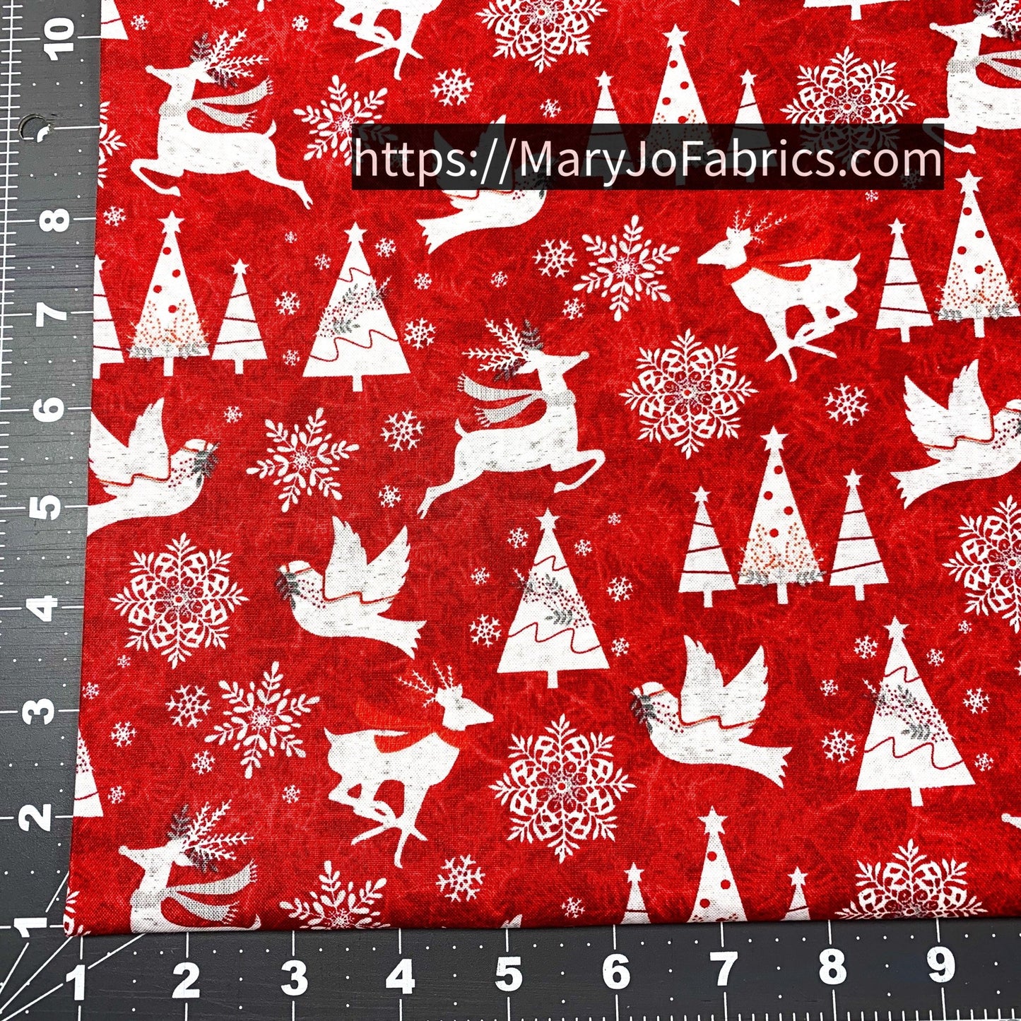 Red Blizzard Fun Fabric 2052 - 88 Red Winter - Mary Jo Fabrics