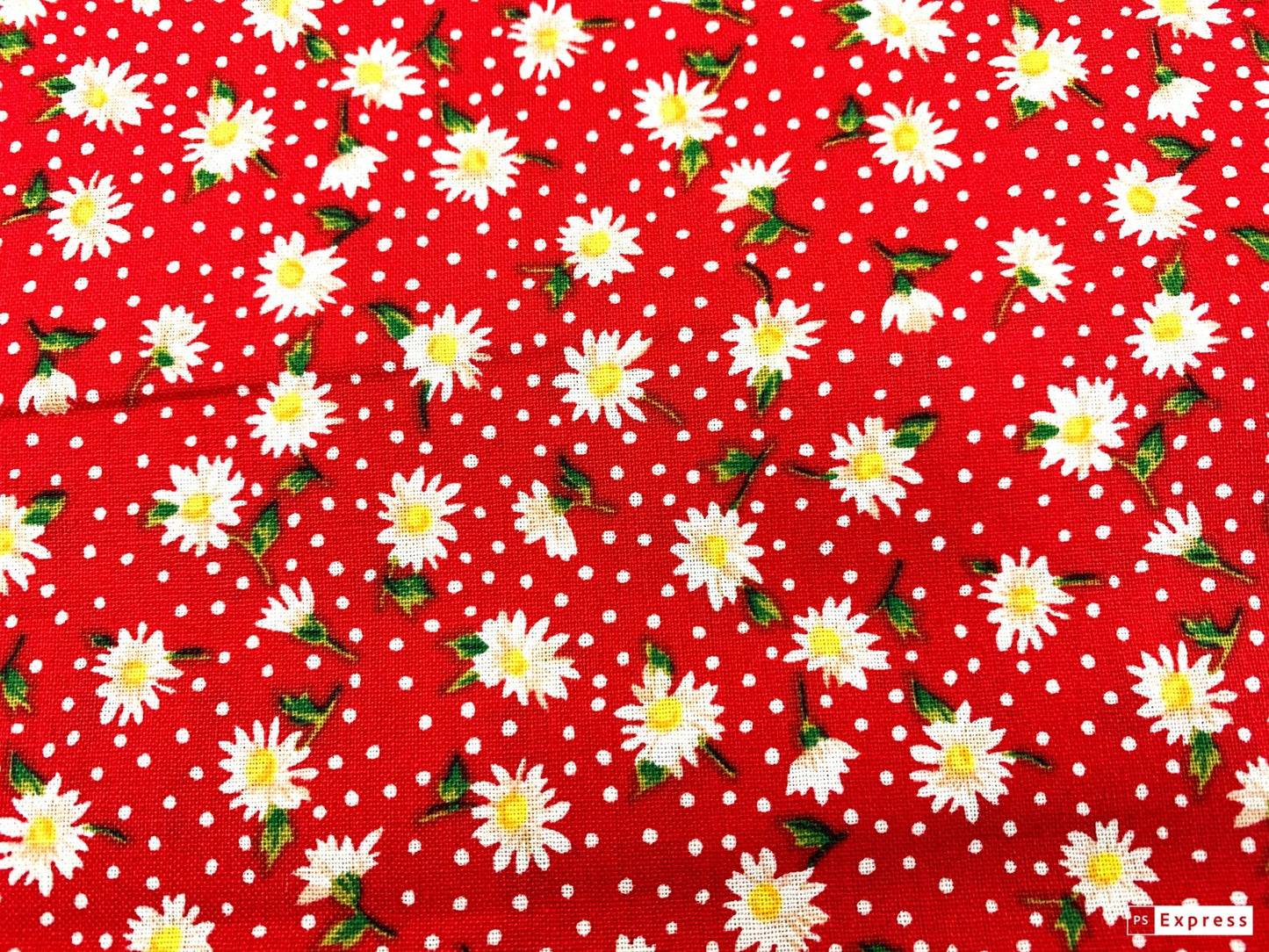 Red calico fabric Dorothy's Daisies - Mary Jo Fabrics