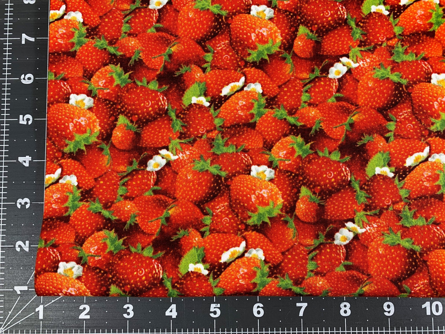 Red Strawberry fabric 155 Strawberries cotton fabric - Mary Jo Fabrics