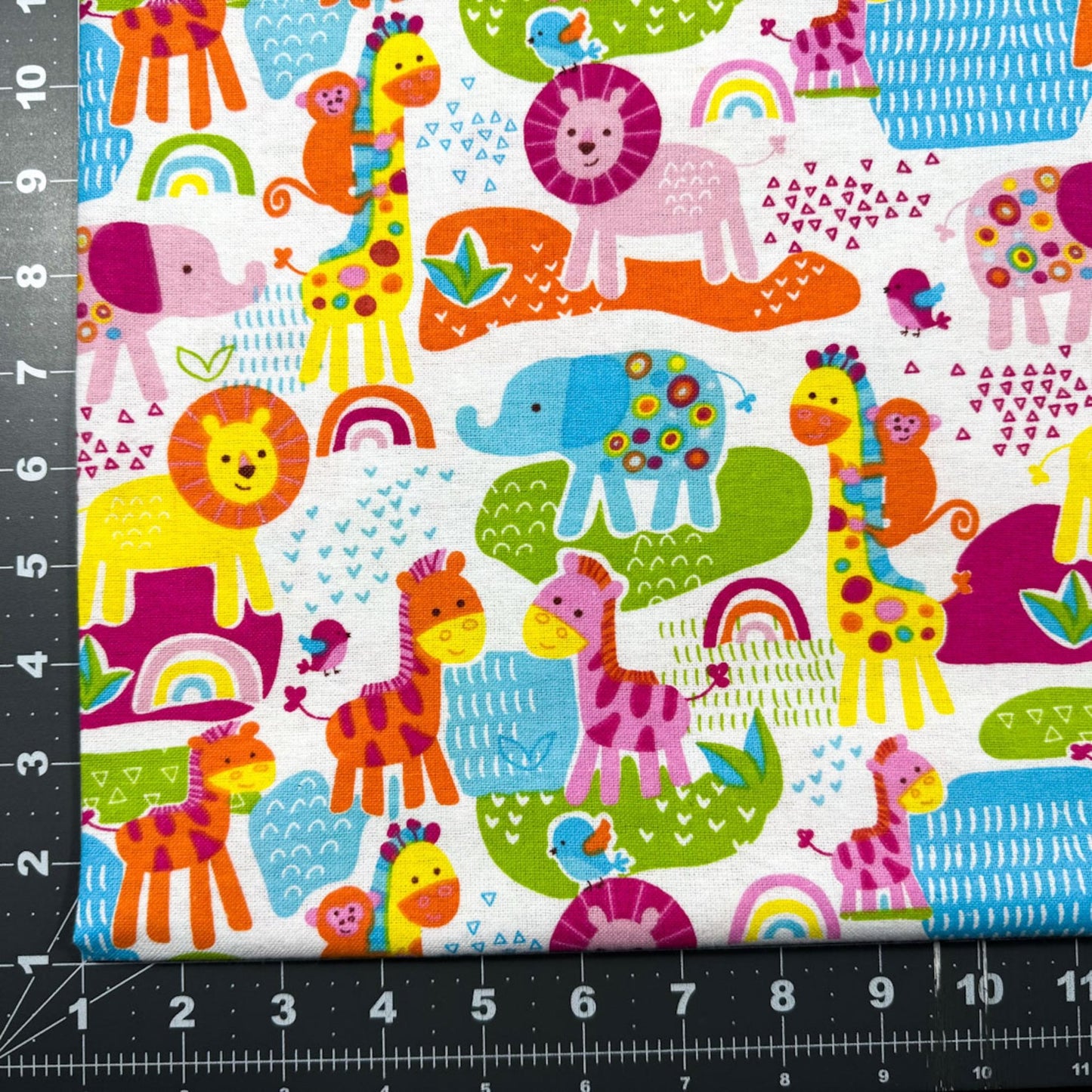 Safari Animal FLANNEL 44 - 8001 Fun Flannels - Mary Jo Fabrics