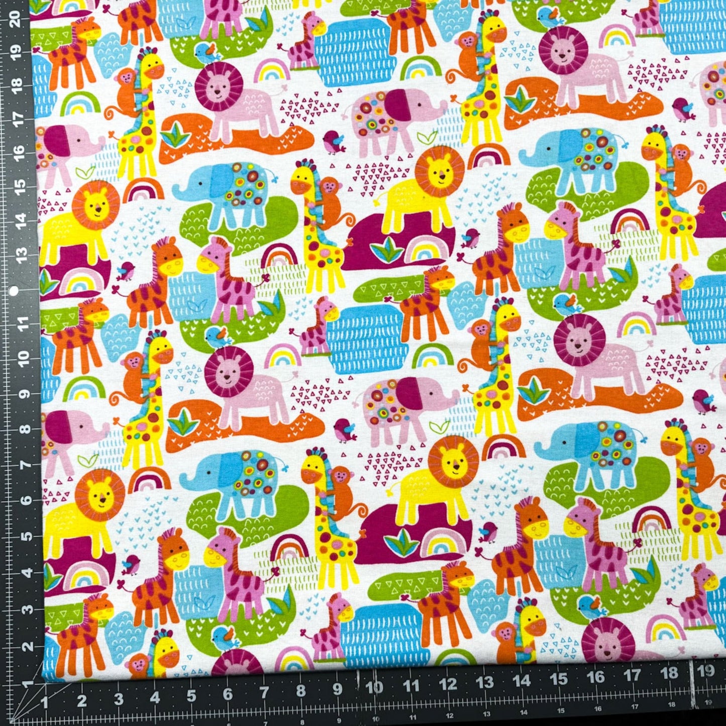 Safari Animal FLANNEL 44 - 8001 Fun Flannels - Mary Jo Fabrics