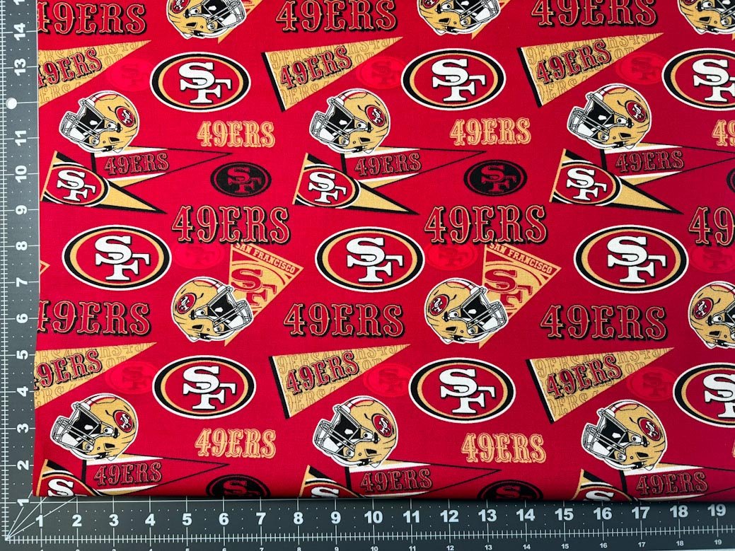 San Francisco 49ers fabric 70450D Pennant San Francisco cotton fabric - Mary Jo Fabrics