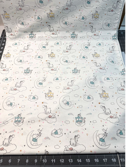 Sleepy Winnie the Pooh fabric 71714 Pooh & Friends - Mary Jo Fabrics