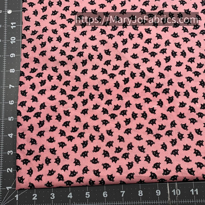 Small Black Cat Cotton Fabric 13167 Cat Face Pink - Mary Jo Fabrics