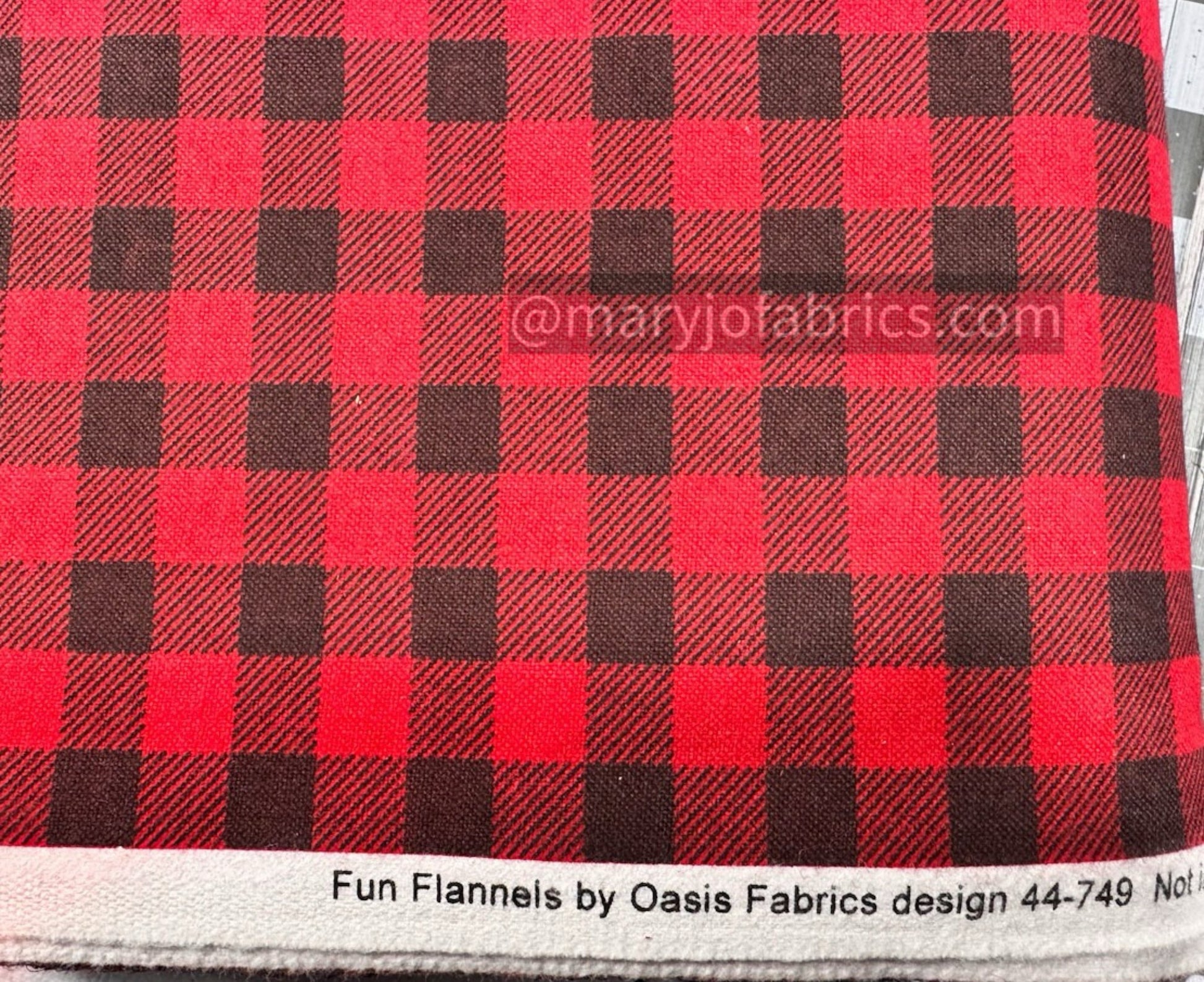 Small Black Red Buffalo Plaid Flannel 44 - 7493 - Mary Jo Fabrics