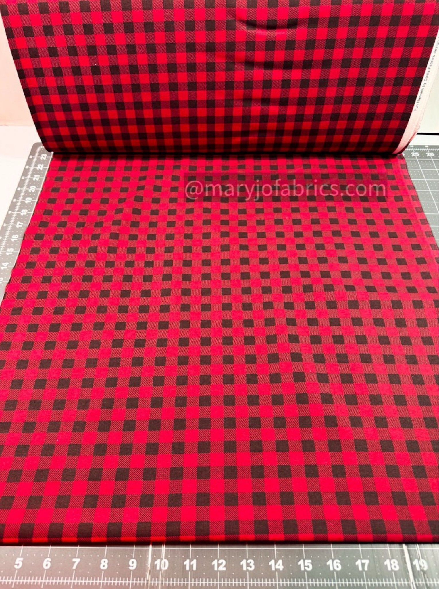 Small Black Red Buffalo Plaid Flannel 44 - 7493 - Mary Jo Fabrics