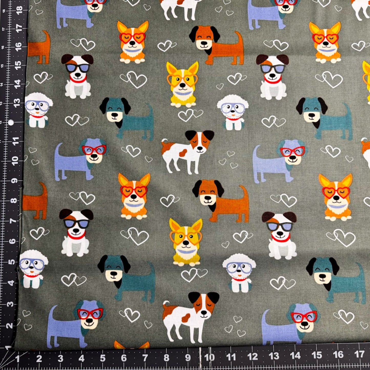 Smart Puppy Dog fabric DX-1723 puppy dog cotton fabric - Mary Jo Fabrics