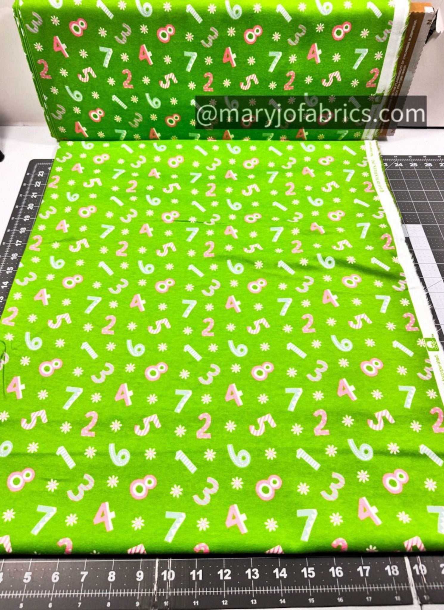 Spring Green Number FLANNEL DX - 1721 - 4F Counting - Mary Jo Fabrics