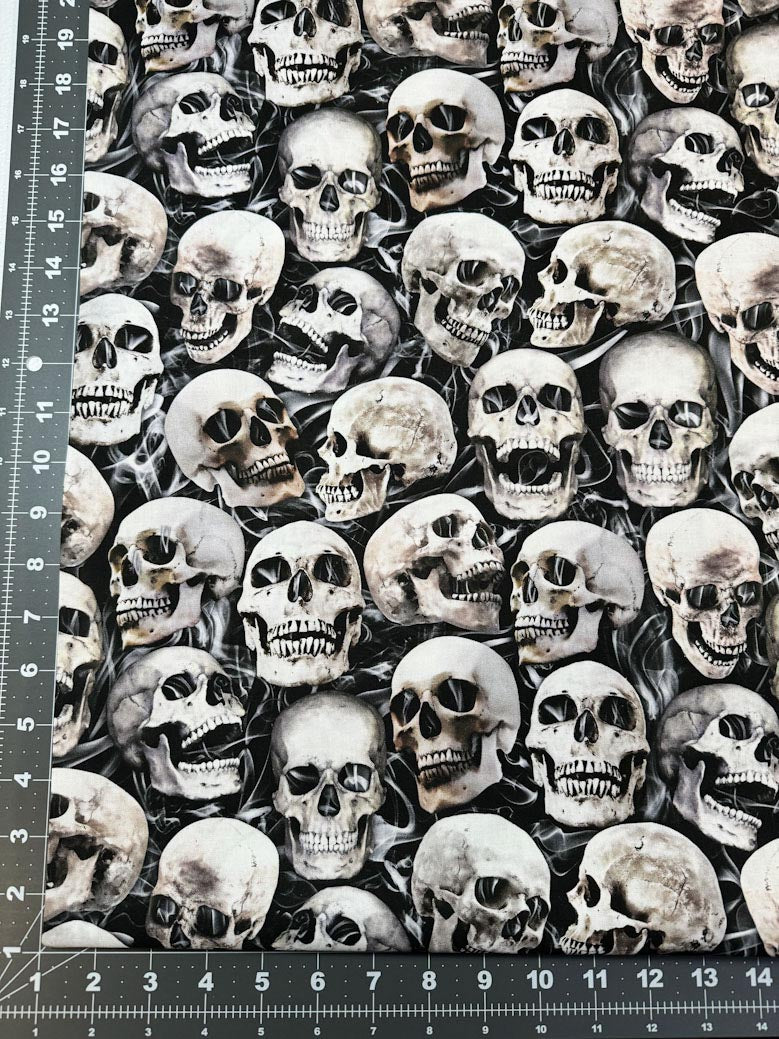 Wicked Smokin Skull fabric CD2417 Smile Skulls