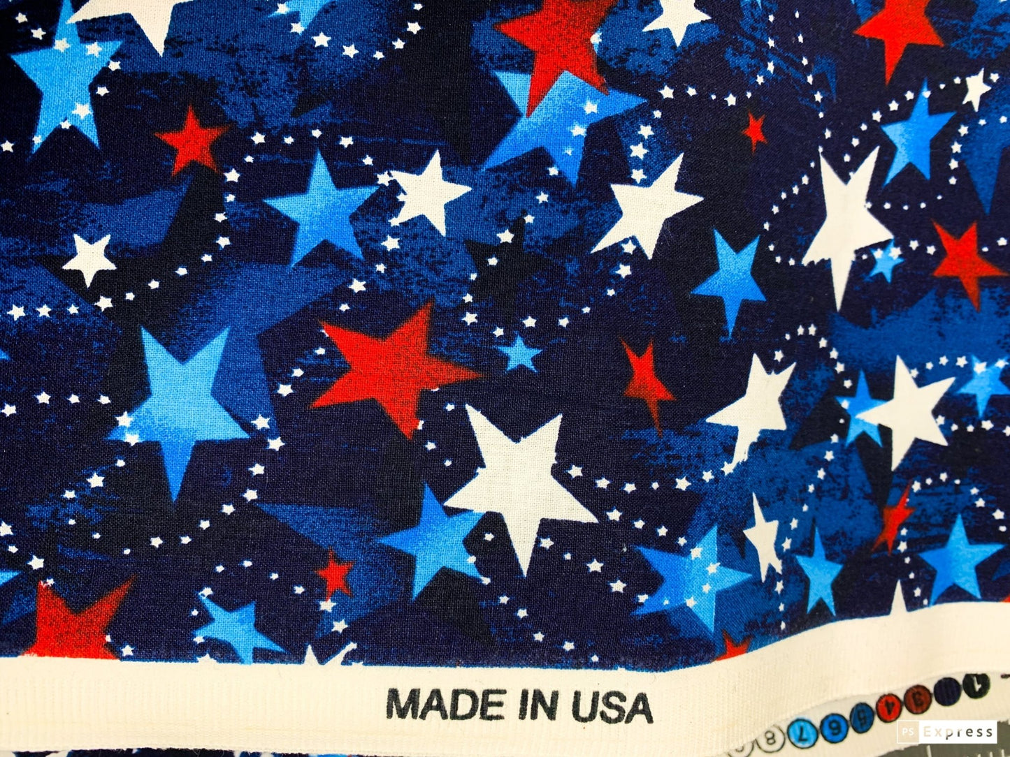 USA Streaming Stars fabric 48476 Patriotic cotton fabric - Mary Jo Fabrics