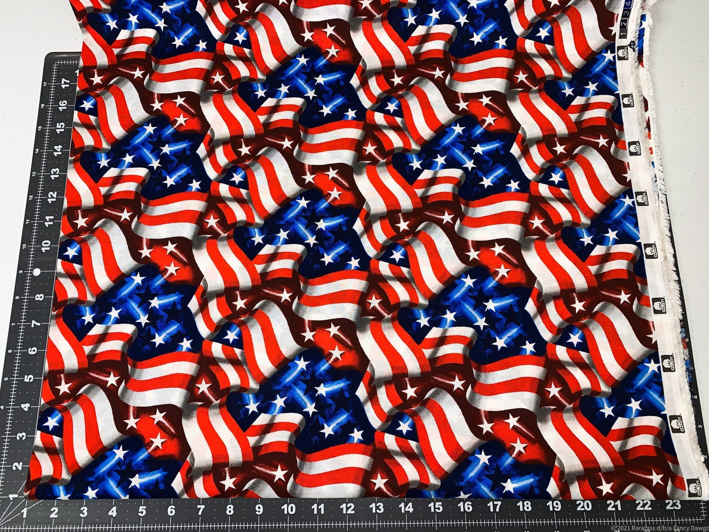 Waving American Flag Patriotic fabric 49525 flag fabric - Mary Jo Fabrics