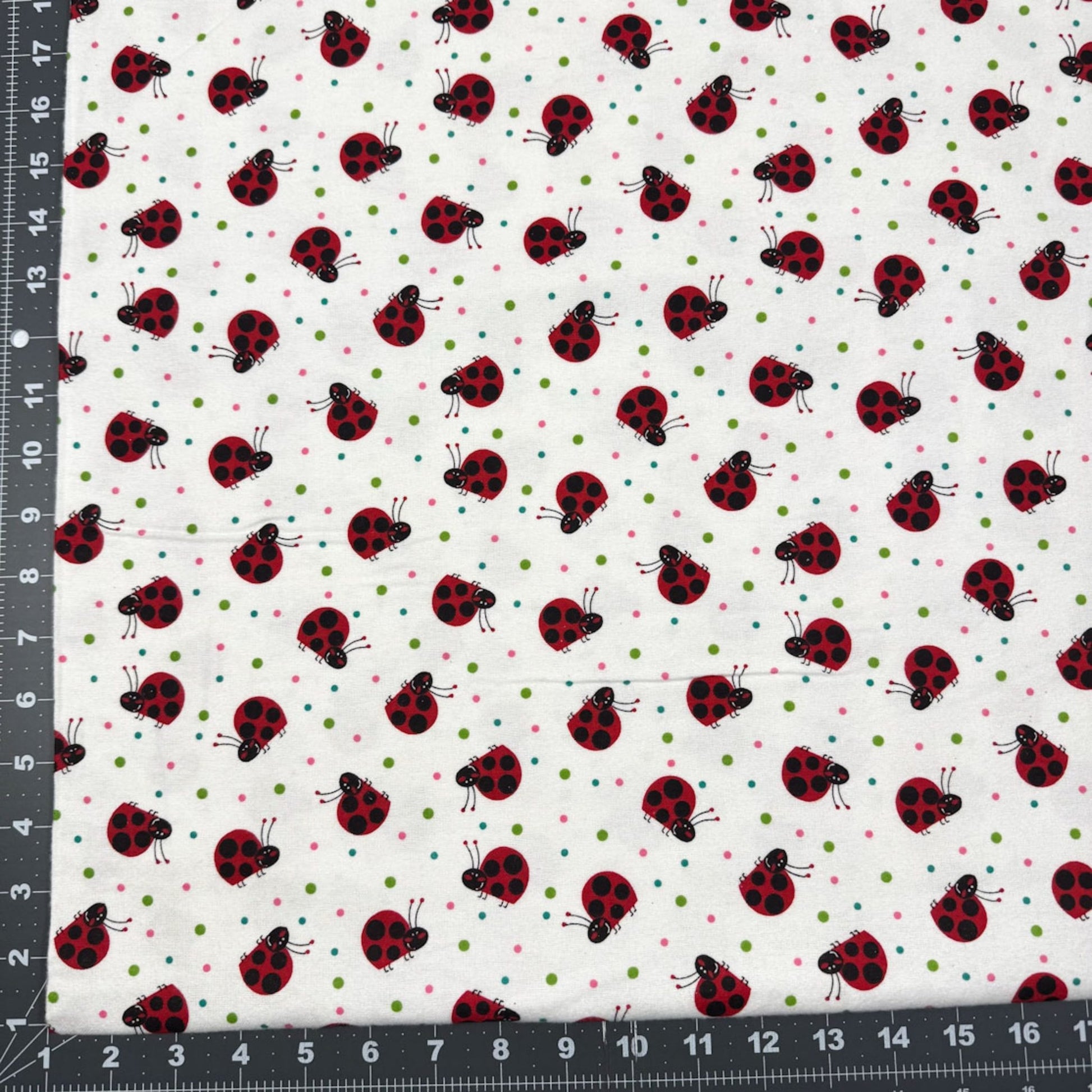 White Ladybug FLANNEL 1019 - 8 Cute ladybugs - Mary Jo Fabrics