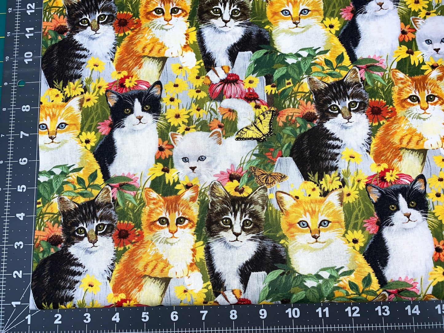 Yellow Daisies and Kitten fabric 3583 cat cotton fabric - Mary Jo Fabrics