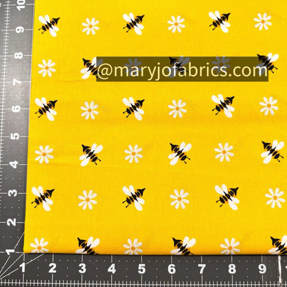 Yellow Simple Bee Fabric DX - 3525 Cute Bumblebees - Mary Jo Fabrics